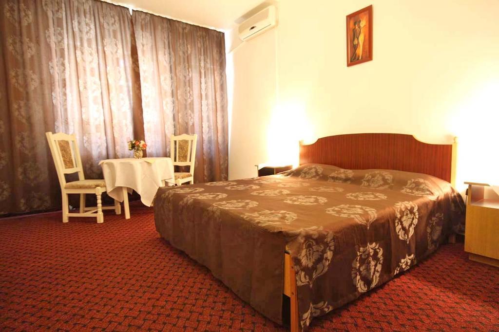 Hotel Dynes Eforie Nord Dış mekan fotoğraf