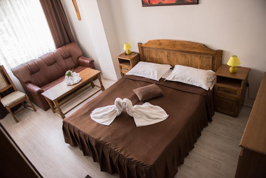 Hotel Dynes Eforie Nord Dış mekan fotoğraf
